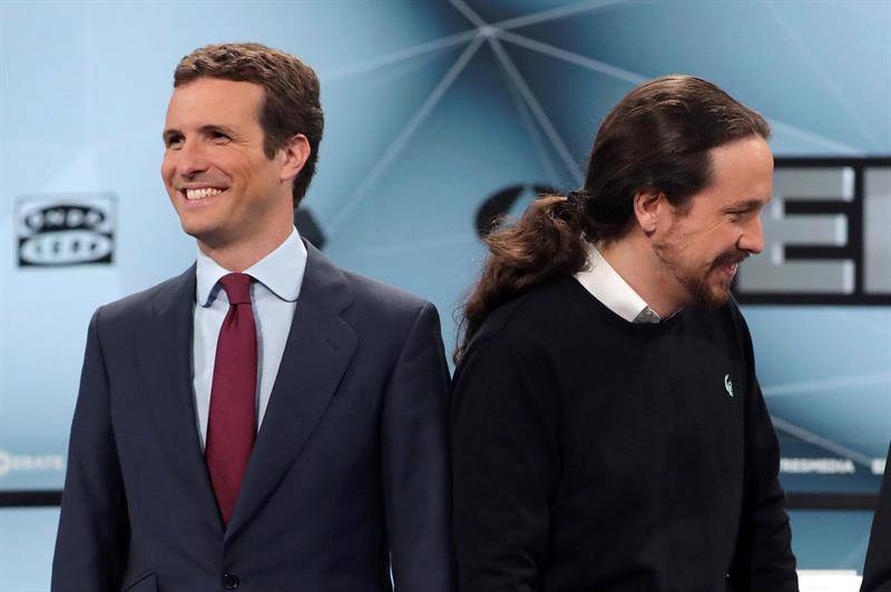 Pablo Casado y Pablo Iglesias. Foto: EFE