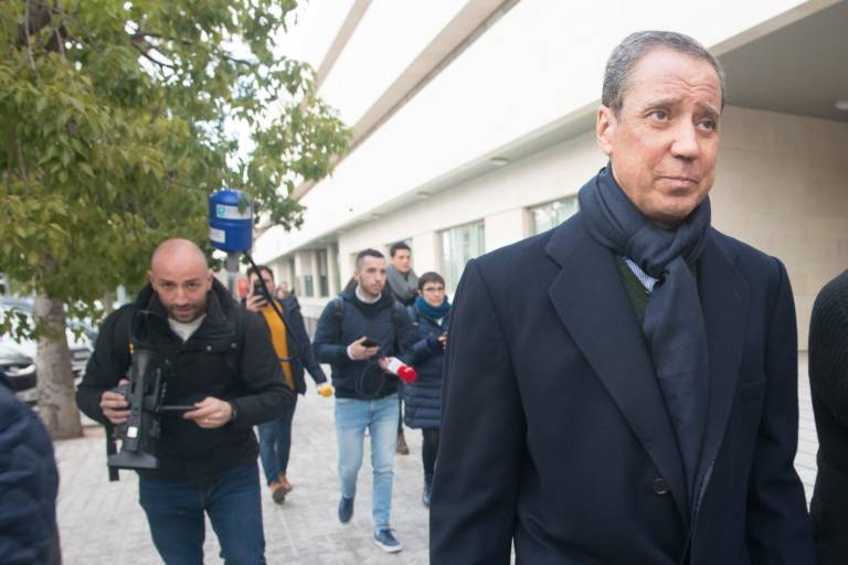 Eduardo Zaplana, en una comparecencia en el juzgado. Foto: KIKE TABERNER