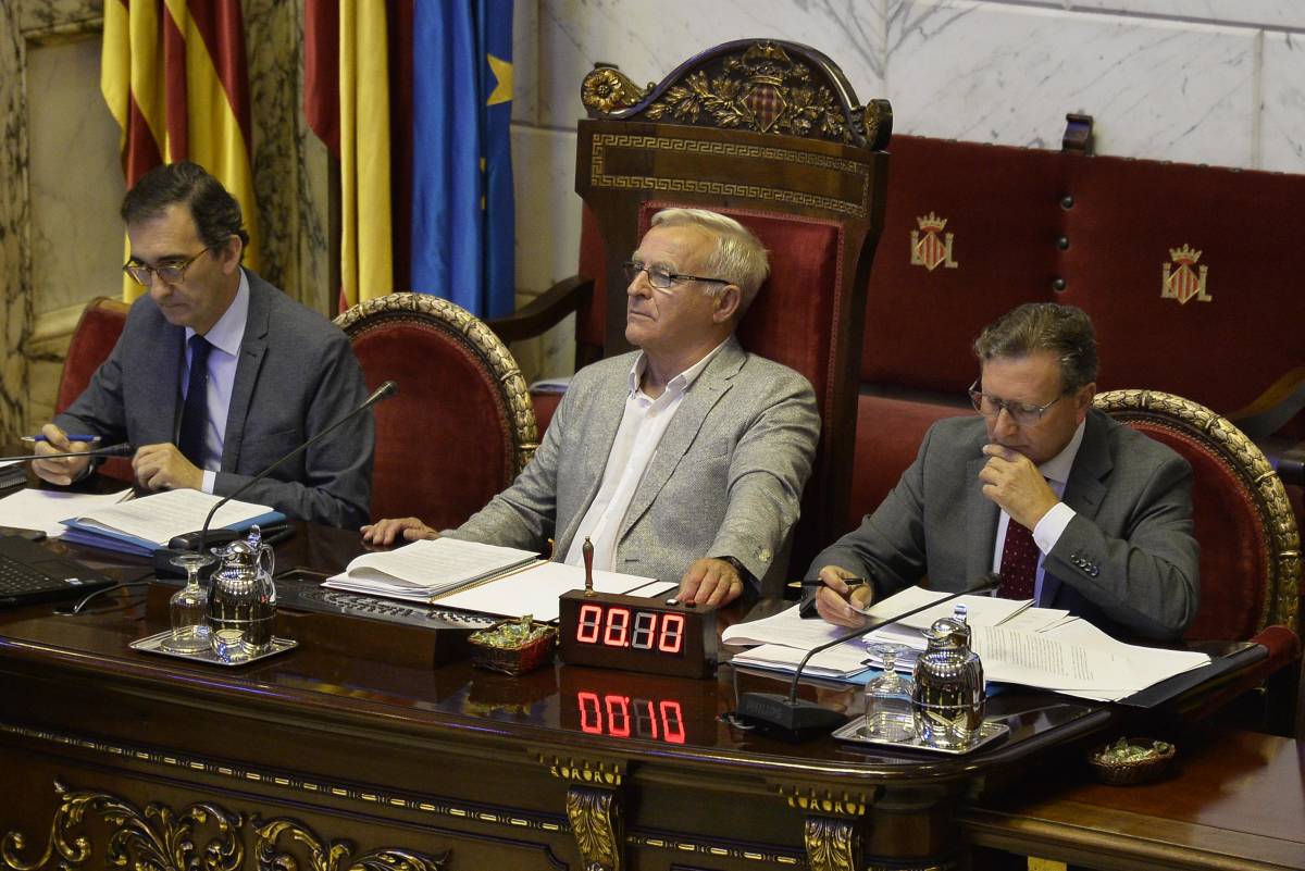 El alcalde de la ciudad, Joan Ribó, durante el pleno. Foto:VP.