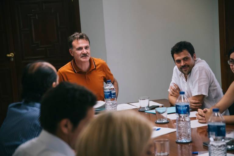 El presidente de la EMT, Giuseppe Grezzi, y el gerente, Josep Enric García. Foto: KIKE TABERNER