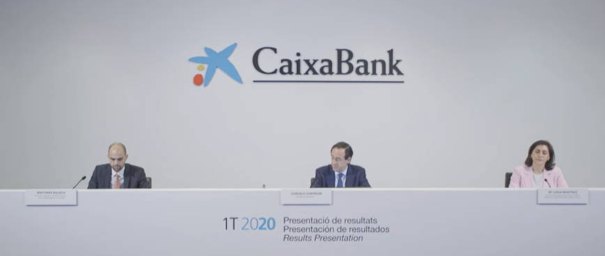 De izquierda a derecha: Matthias Bulach, Gonzalo Gortázar y María Luisa Martínez