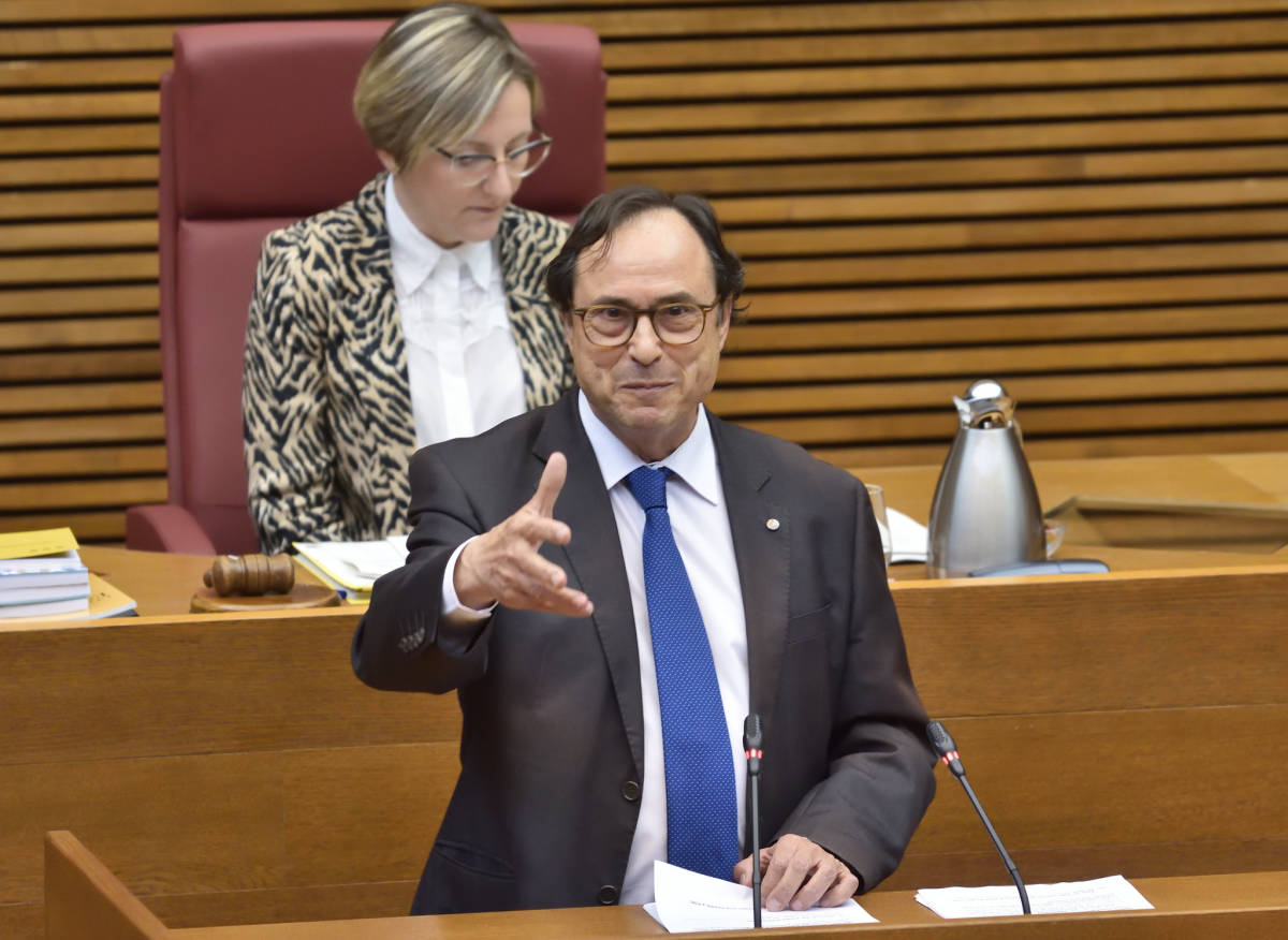 Vicent Soler, en una reciente intervención en Les Corts. Foto: CORTS/INMA CABALLER