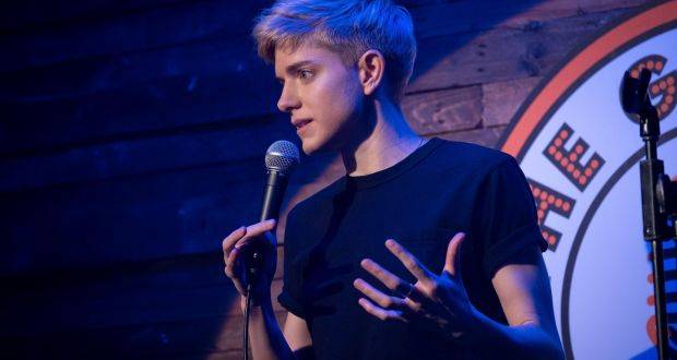 Mae Martin, actriz protagonista y cocreadora de la serie ‘Feel Good’