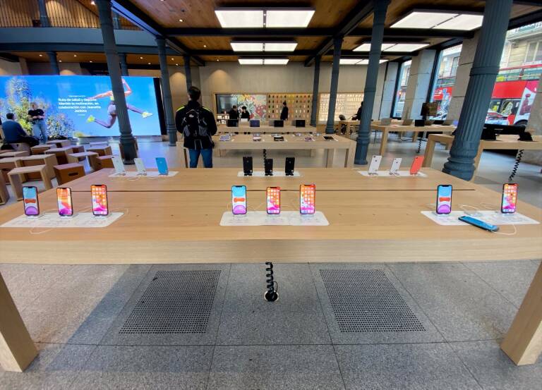 Varios smartphones de la marca `Apple´. Foto: EDUARDO PARRA/EP