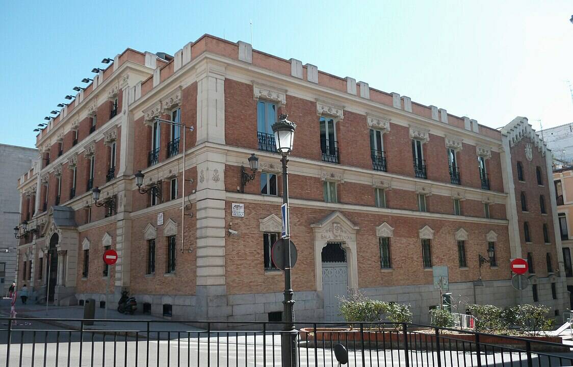 Exterior de la Casa de las Alhajas de Madrid. Foto: LUIS GARCÍA/WIKIPEDIA
