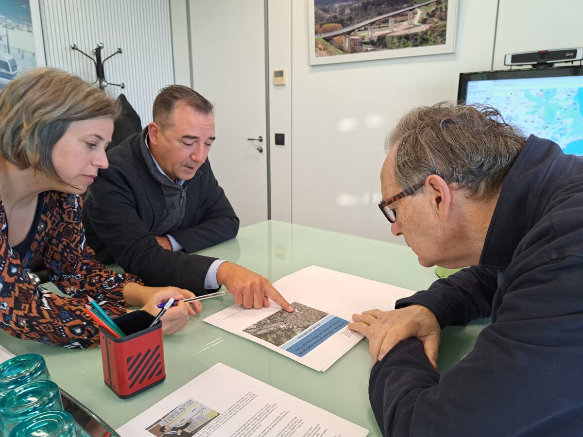 Robert Raga se ha reunido esta mañana con Vicente Dómine. Foto: Ajuntament de Riba-roja