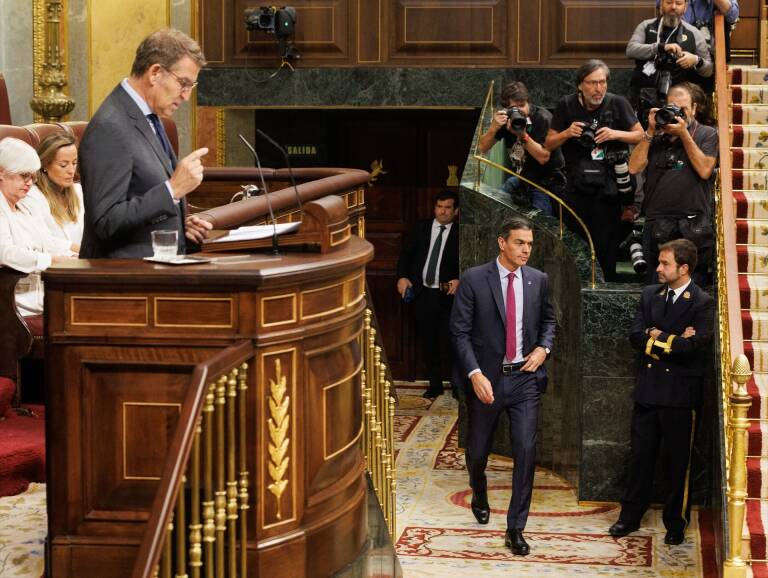 Pedro Sánchez y Alberto Núñez Feijóo durante el debate de investidura. Foto: EDUARDO PARRA/EP