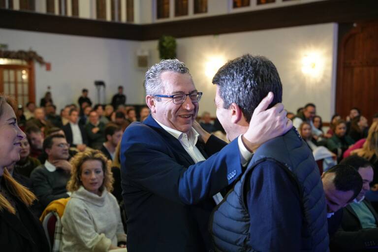 Foto: CARLOS MAZÓN VÍA TWITTER
