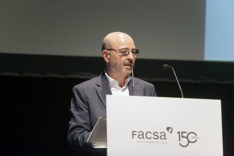 Pascual Maximino durante la inauguración. Foto: ANTONIO PRADAS
