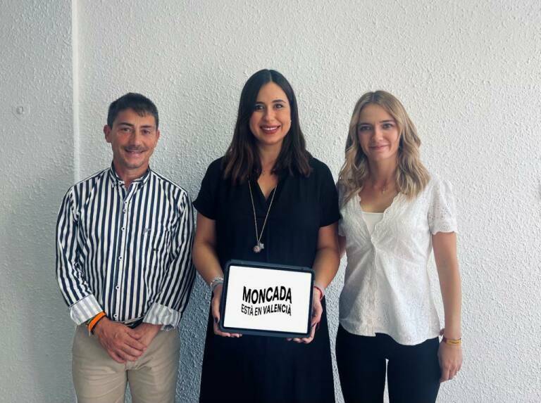 Campaña conjunta de los tres partidos de la oposición para defender el actual topónimo de Moncada.