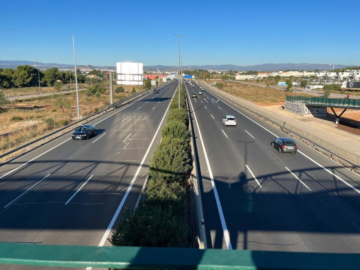 CV-35 a su paso por la urbanización Montesano. Foto: AVV Montesano