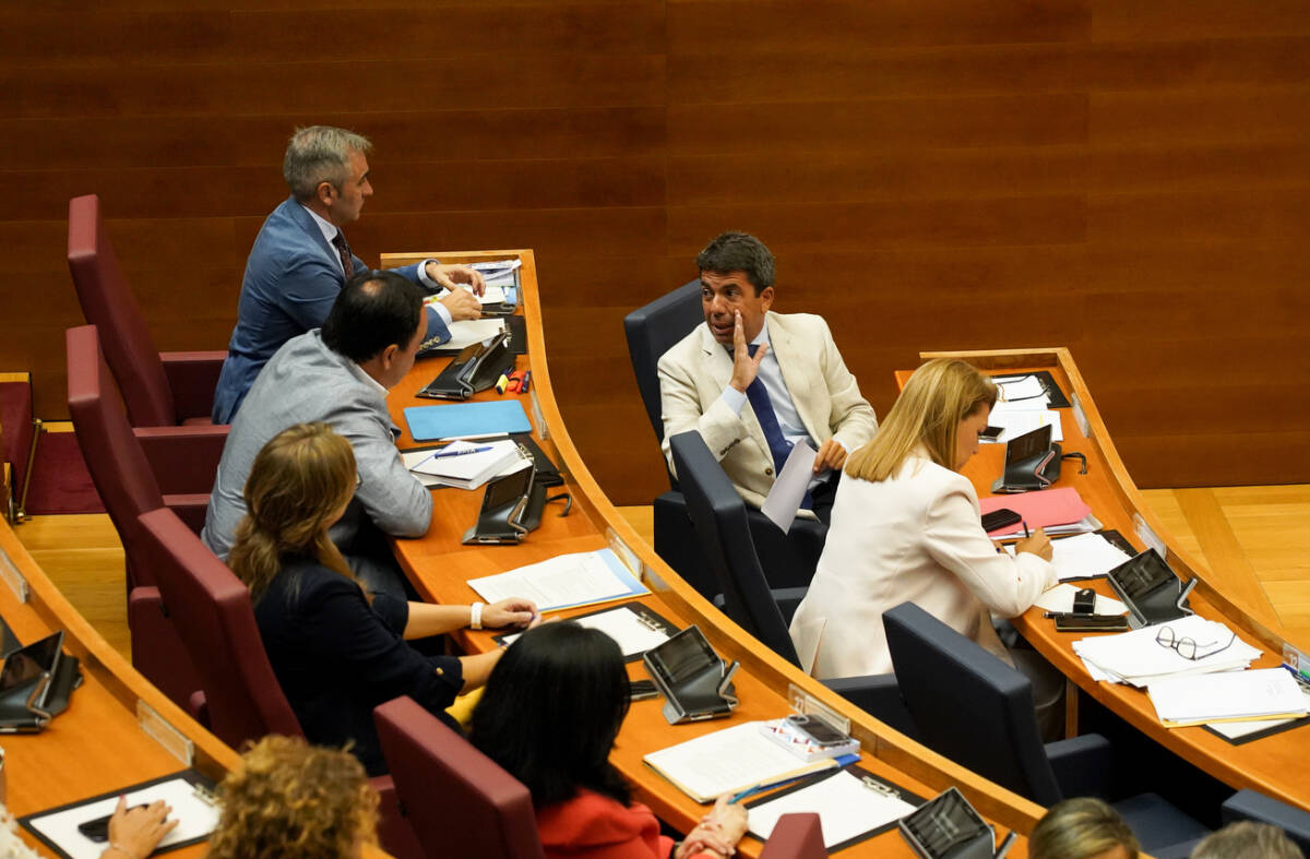 Grupo del PP en Les Corts. Foto: CORTS/José Cuéllar