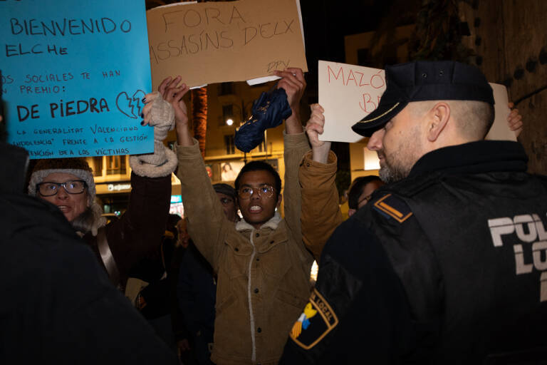 Protesta en Elx. Foto: PEPE OLIVARES